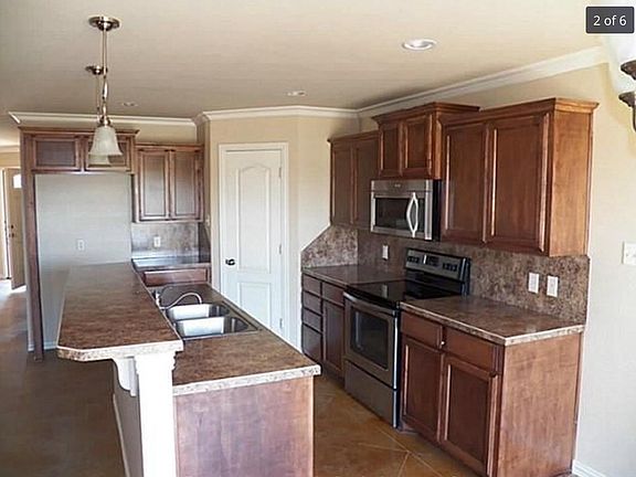 3rd image of 3926 Carrera Ln