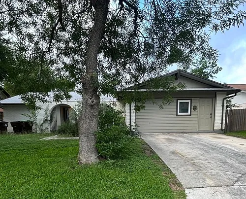 6718 Chelsea Wood Photo 1