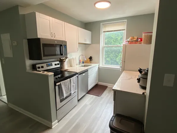 1409 Commonwealth Ave APT 303, Brighton, MA 02135