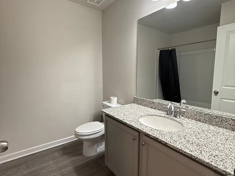 333 S Point Blvd — Photo 15