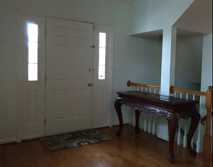 43859 Sandburg Sq — Photo 3