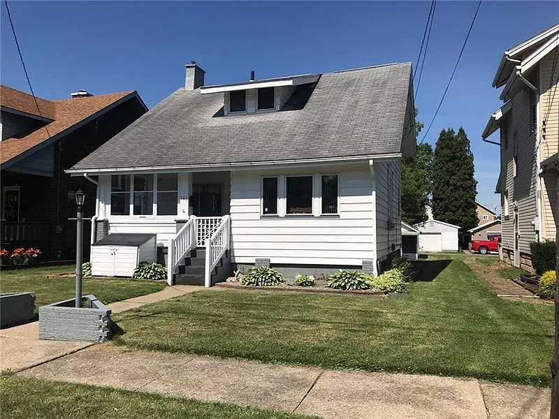 106 S Scott St photo 1