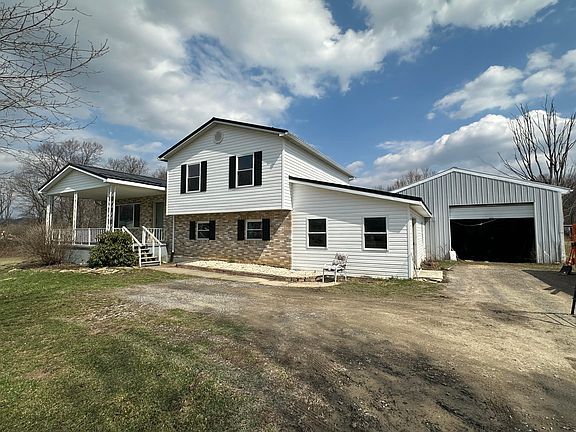 2nd image of 814 Yohe Rd