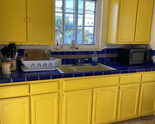 5th image of 1368 S Cloverdale Ave #1372