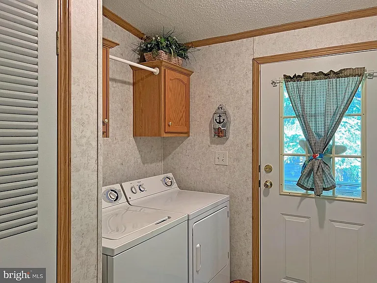 36264 King St — Photo 7