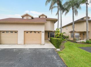 1475 Lake Mango Way, West Palm Beach, FL 33406