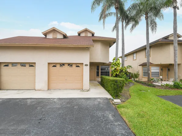 1475 Lake Mango Way, West Palm Beach, FL 33406