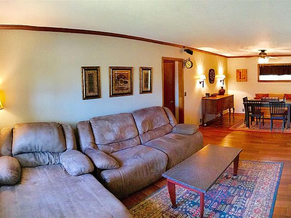 3rd image of 1024 E Hastain Ave