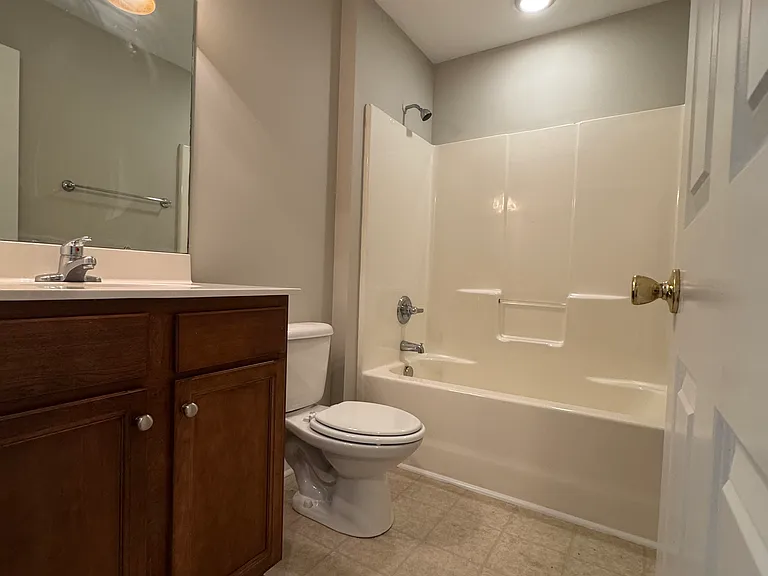 216 Biddeford Pl — Photo 26