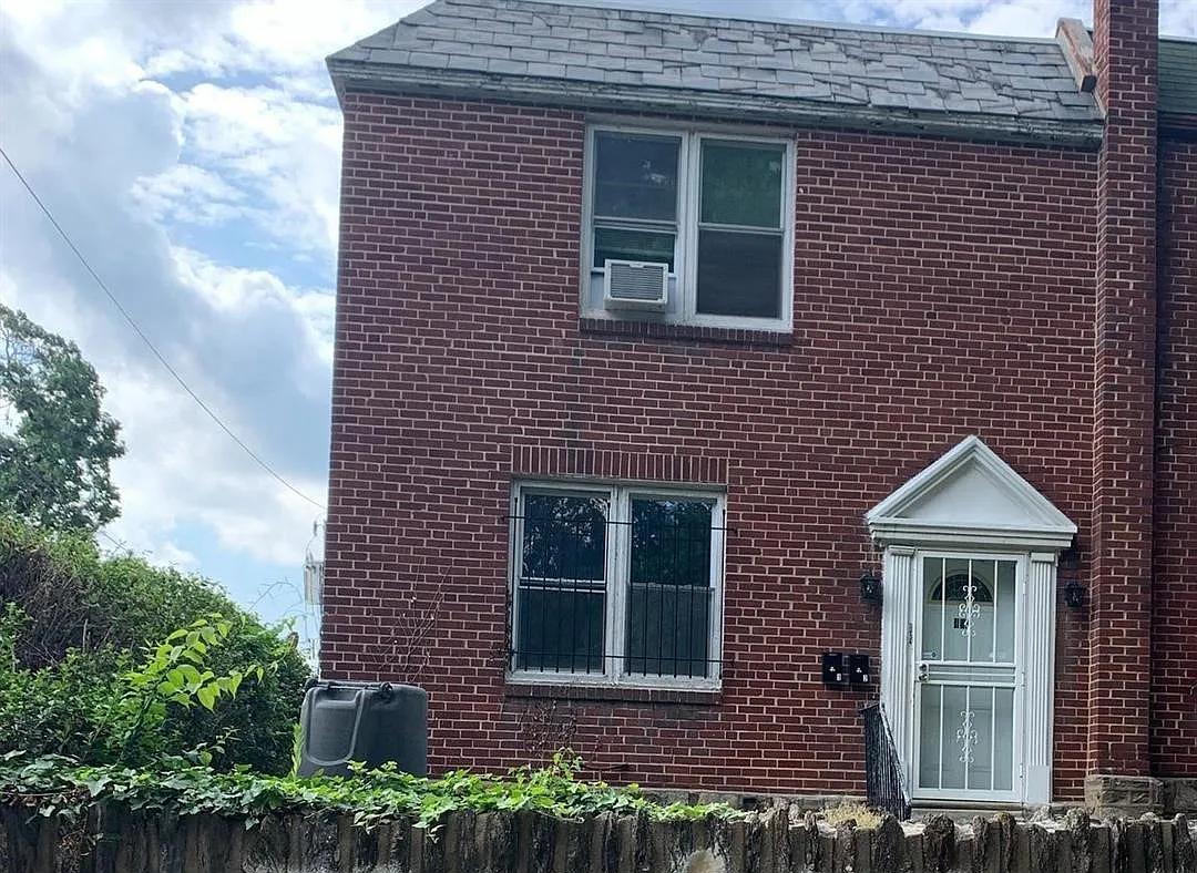 2 bed, 920 sqft, $1,150 — Photo 1