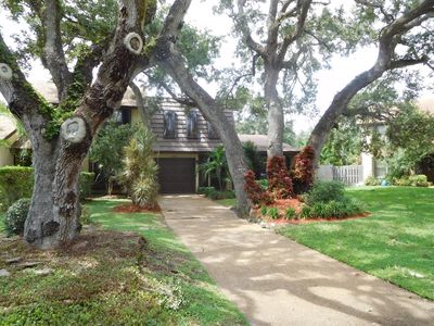 1066 Raintree Lane, Palm Beach Gardens, FL, 33410