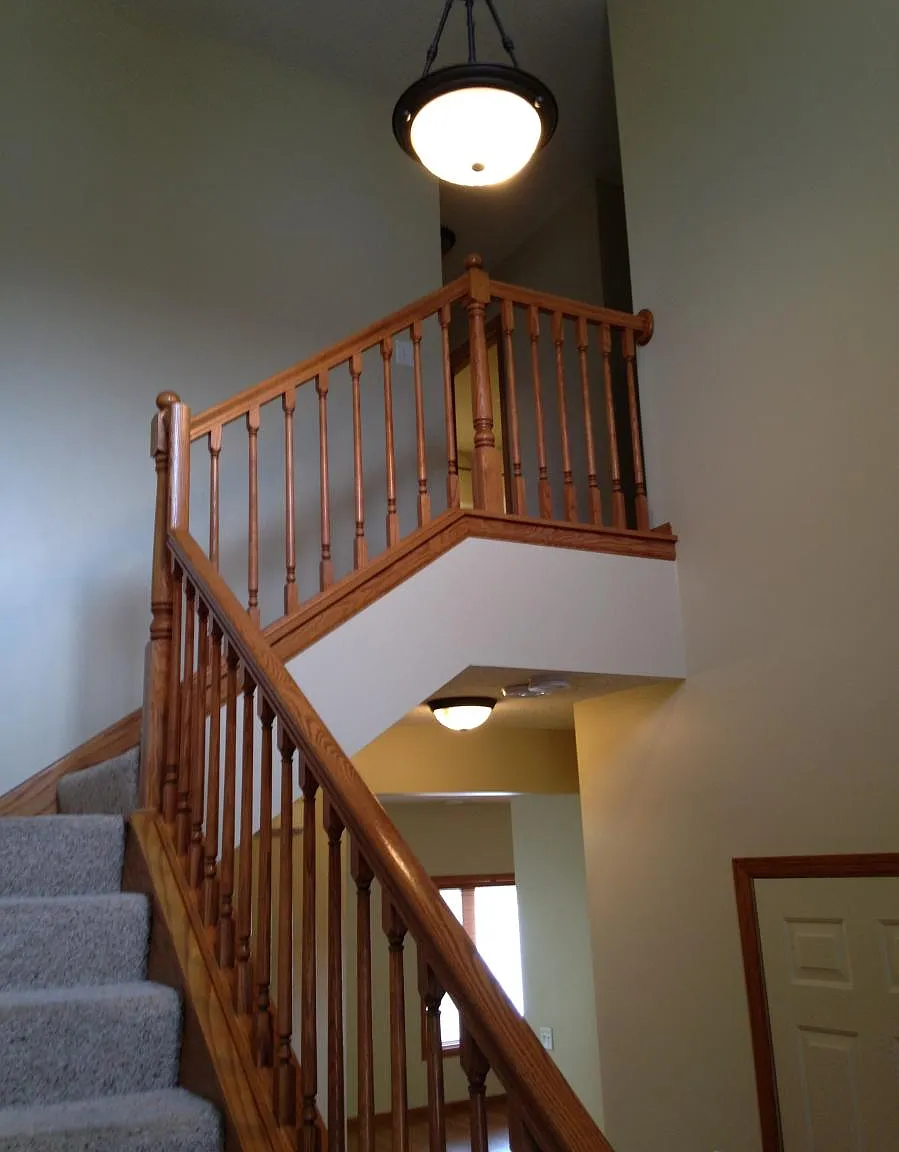 3 bed, 2.5 bath, 1826 sqft, $1,970 — Photo 2