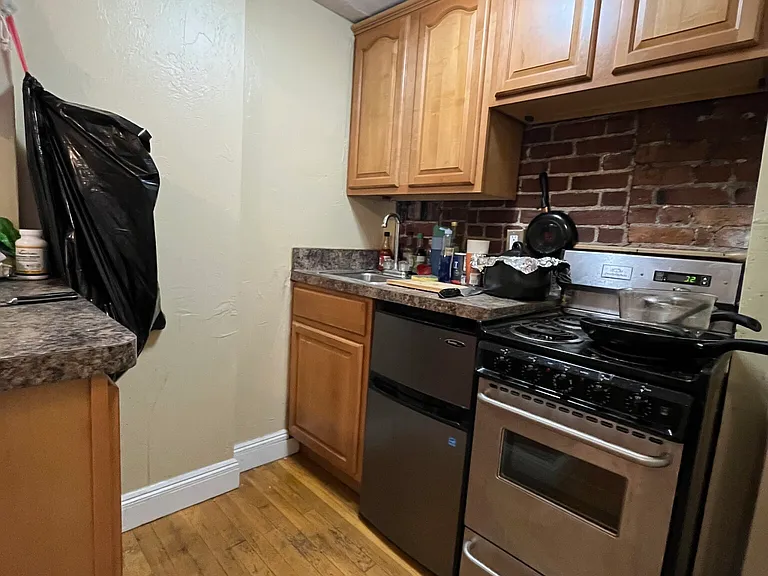 48 Hereford St #2A — Photo 2