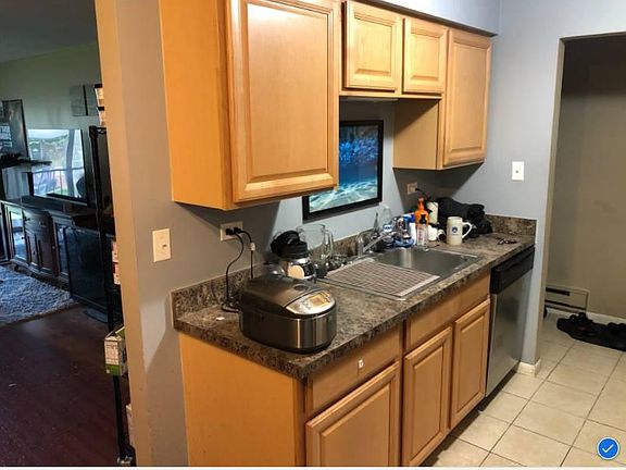 2nd image of 1900 W Knightsbridge Dr Unit 2E
