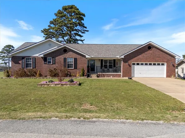 29 Indian Wells Dr, Holiday Island, AR 72631