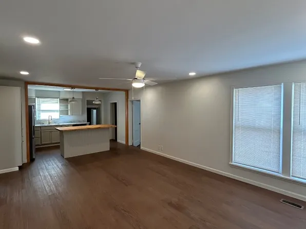 619 E 15th Ave, Hutchinson, KS 67501