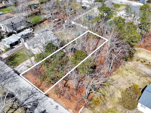 140 Riverside Avenue, Flanders, NY 11901