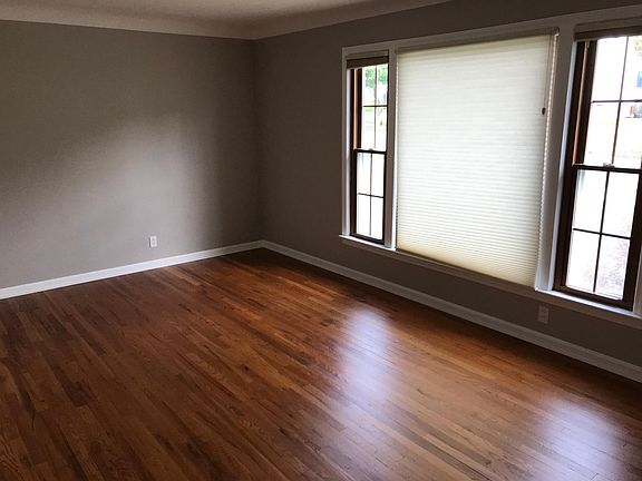 2nd image of 4517 Shirley Dr