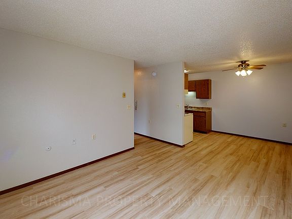 2nd image of 4904 W Kirkwood Cir #304