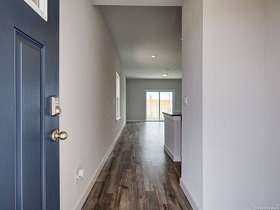 3rd image of 768 Langston Lane