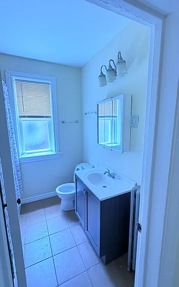8028 S Honore St #3N — Photo 11