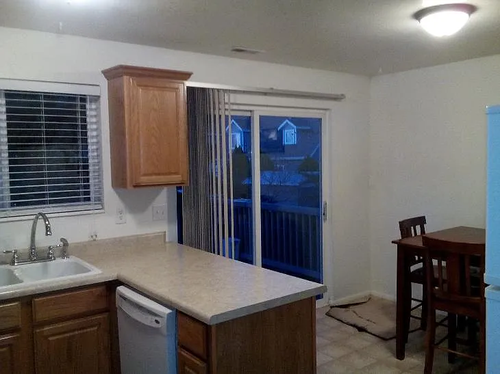 3 bed, 1200 sqft, $1,700 — Photo 3