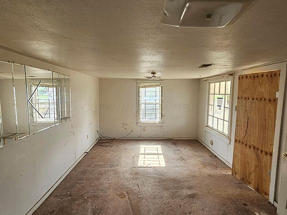 4th image of 4009 SE 15th Ave