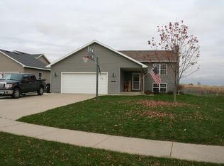 2204 Sonke Ln NW, Stewartville, MN 55976