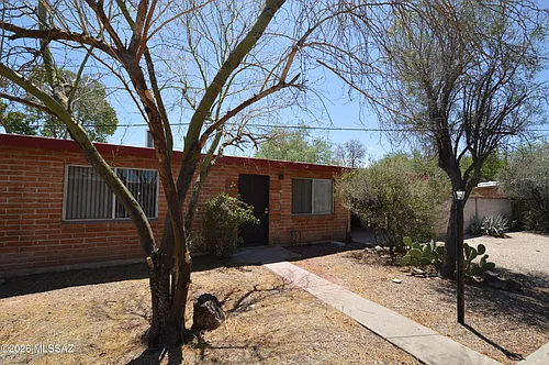 3529 E Florence Dr Photo 1