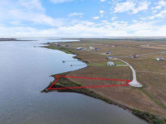 2nd image of 109 Bay Dr