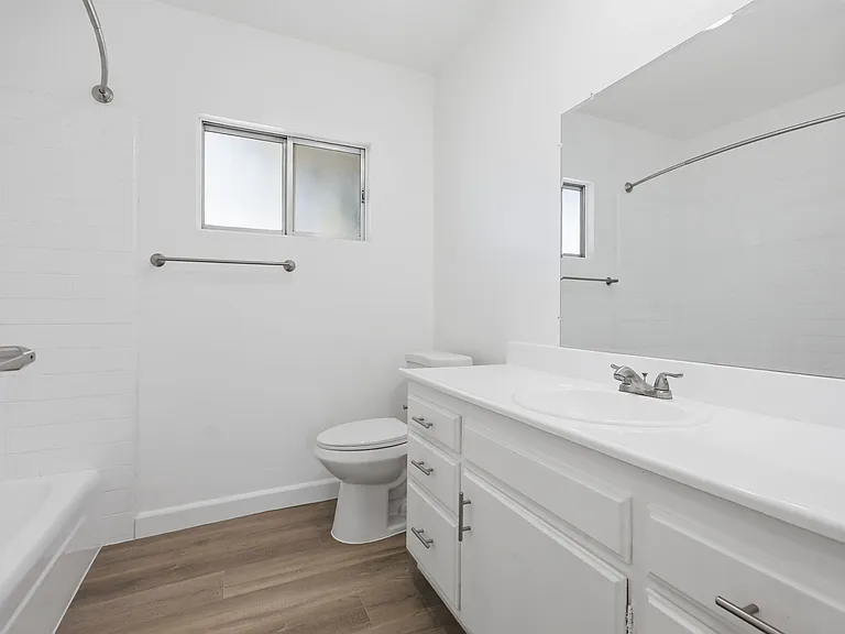 540 W Channel Islands Blvd #5 — Photo 15