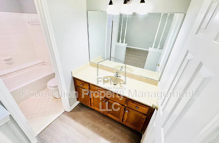 5682 Richburg Ave — Photo 11
