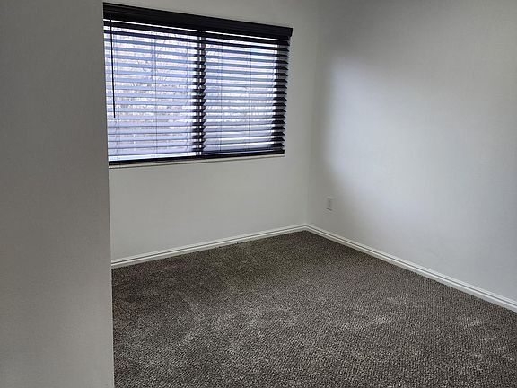 5th image of 1308 Lincoln Ave APT 4