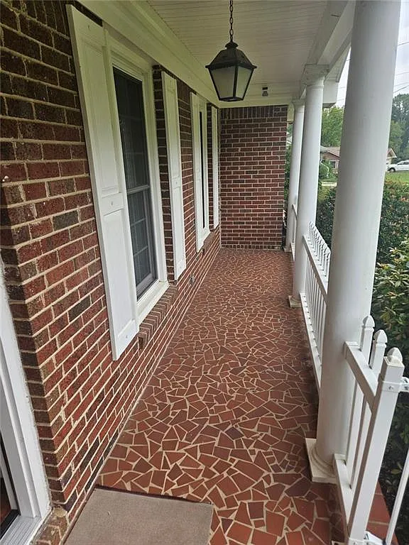 3 bed, 2.0 bath, 2200 sqft, $1,800 — Photo 4