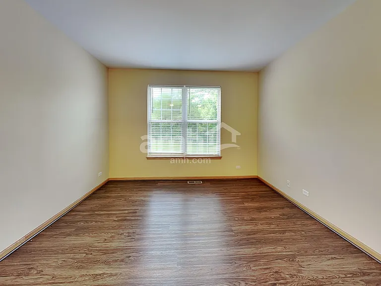 11S524 Rachael Ct — Photo 7