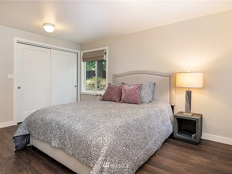 612 155th Pl NE — Photo 11