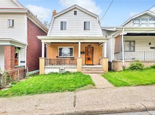 818 Lamont St, Mc Kees Rocks, PA 15136