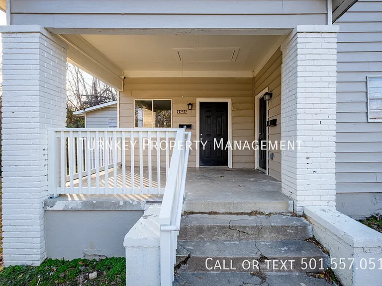 1626 Brown St #A — Photo 4