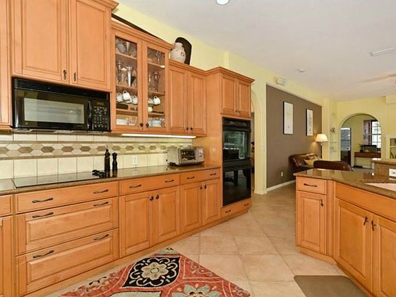 3rd image of 8009 Royal Birkdale Cir