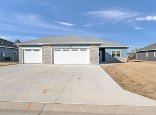 536 33rd St, Milford, IA 51351