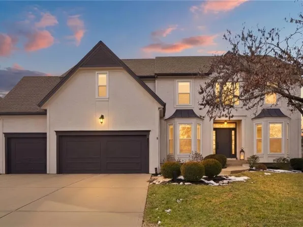 14768 Benson St, Overland Park, KS 66221