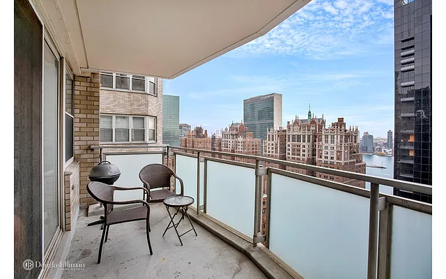 Sold by Douglas Elliman | media 4