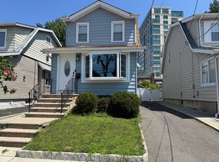 391 Columbia Ave, Cliffside Park, NJ 07010