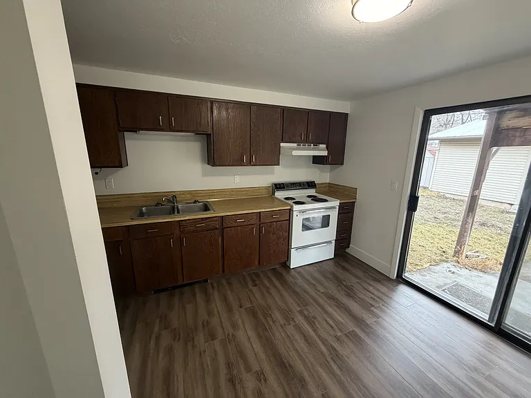 675 Garfield St #1 — Photo 7