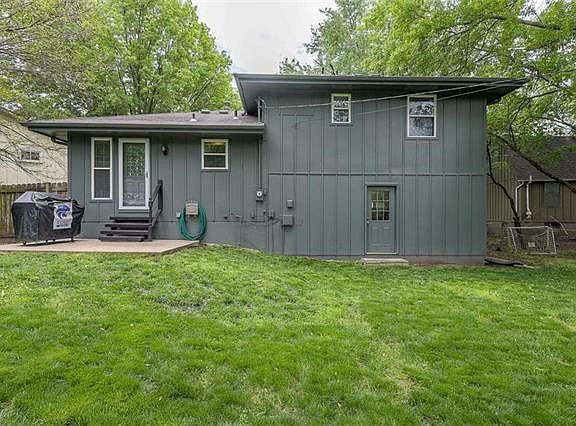5th image of 1404 S Lindenwood Dr