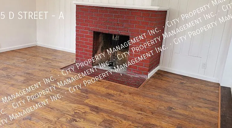 675 D St #A — Photo 2