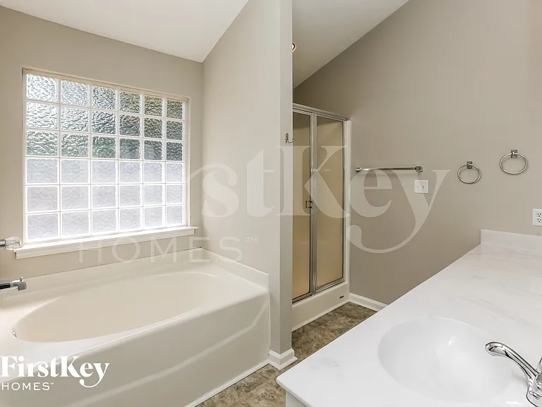 200 Summer Hill Dr — Photo 11