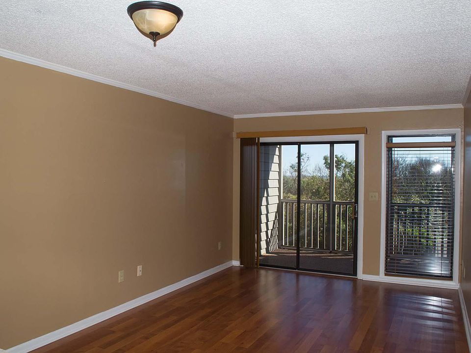 Living area with private screened porch