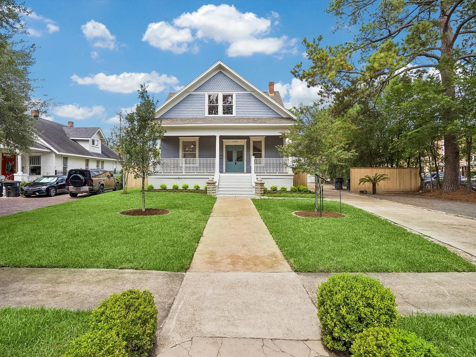 4 bed, 3.0 bath, 2357 sqft, $5,000 — Photo 3