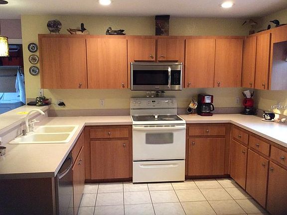 4th image of 750 Lake Agnes Dr